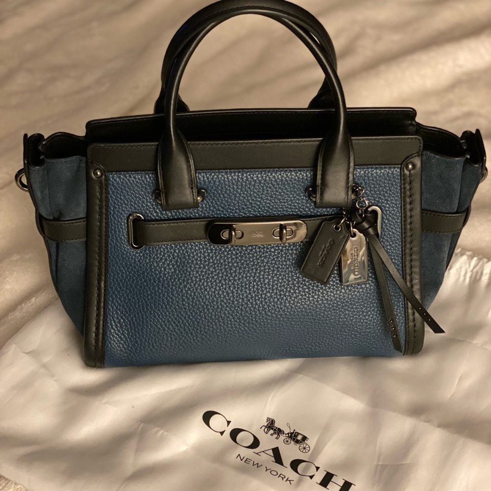 Rare Coach Swagger color block black leather & dark blue suede sides, crossbody - Picture 7 of 13